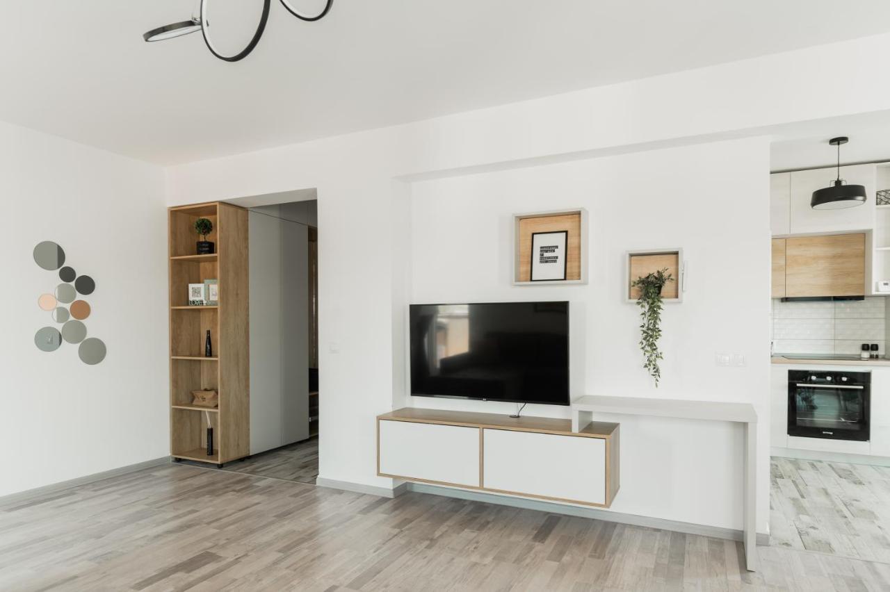 Skylark - Singapore Penthouse With Jacuzzi & Panoramic View * Brasov